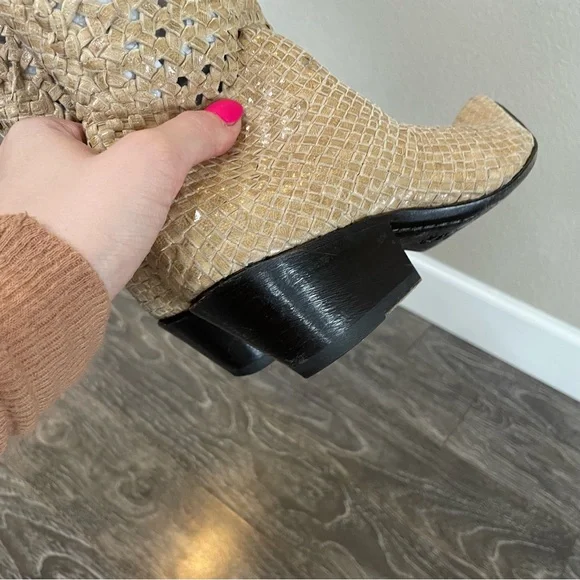 Gianni Barbato Beige Leather Braided Western Boots - Picture 11 of 12